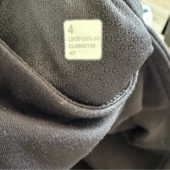 Lululemon Groove Nulu Flare Pant Black Size 4 High Rise 32” Inseam - Picture 12 of 12